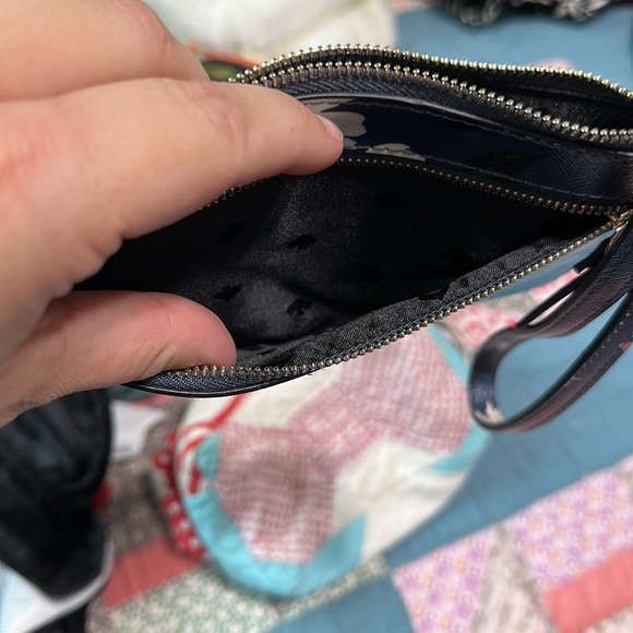 Kate Spade floral wristlet - Picture 5 of 6